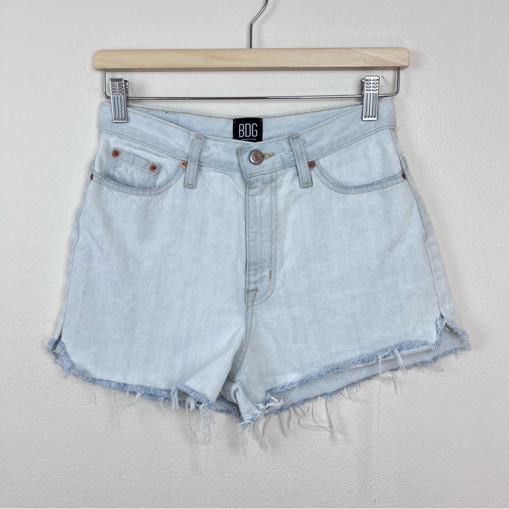 BDG Urban Outfitters Jean Shorts Womens Twenty Six Cut Off Mom High Rise Blue